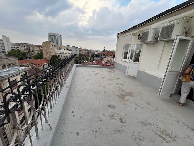 Romana, ultracentral, blocul Scriitorilor, unic investitie, sigura 130 mp